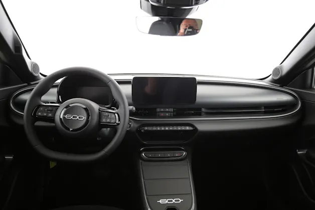 Fiat 600 1.2 Hybrid 145 Sport
