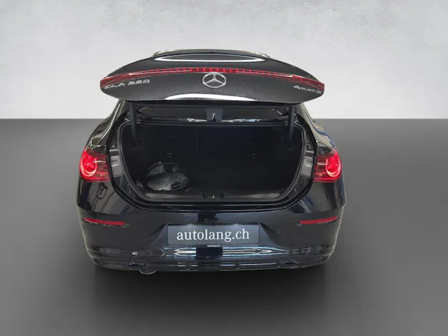 MERCEDES-BENZ CLA 350 AMG Line 4Matic EQ