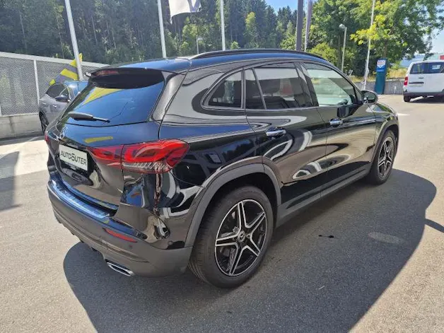 Mercedes-Benz GLA 250 AMG Line
