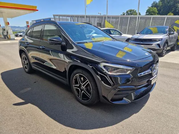 Mercedes-Benz GLA 250 AMG Line