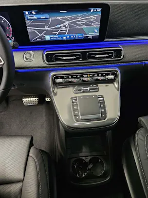 Mercedes-Benz V 300 d 4Matic Swiss Edition lang Van