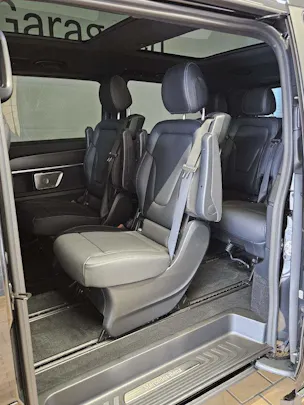 Mercedes-Benz V 300 d 4Matic Swiss Edition lang Van