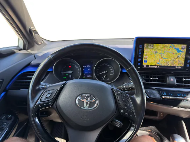Toyota C-HR 1.8 VVTi HSD Style