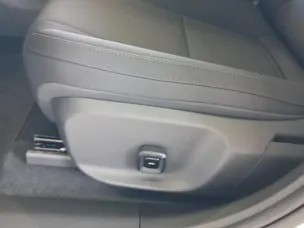 Volvo EX30 CC E60 Twin Performance AWD