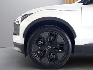Volvo EX30 CC E60 Twin Performance AWD
