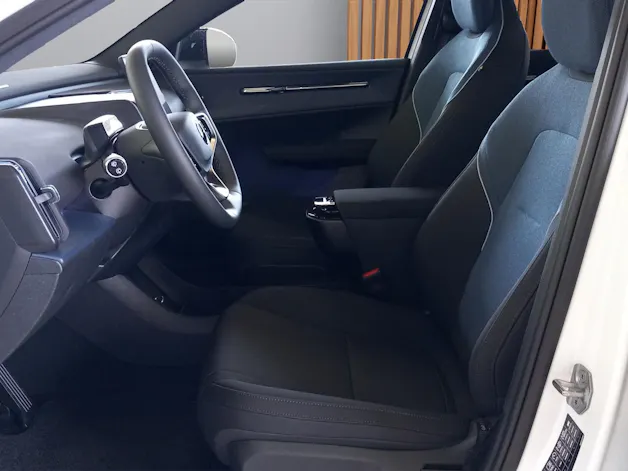 Volvo EX30 CC E60 Twin Performance AWD