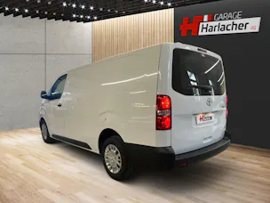 Toyota PROACE Van L2 2.2 D Advanced