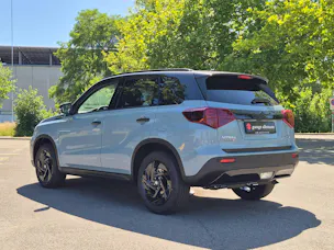 Suzuki Vitara 1.4 T Black Edition Top Hybrid 4x4
