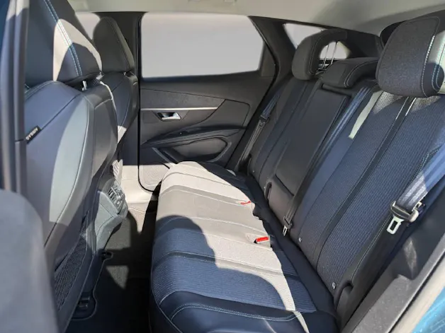 Peugeot 3008 Plug-in Hybrid 225ch e-EAT8 Allure Pack