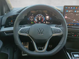 VW Golf VIII Variant 1.5 eTSI R-Line DSG*8-Fach Räder*AHK*