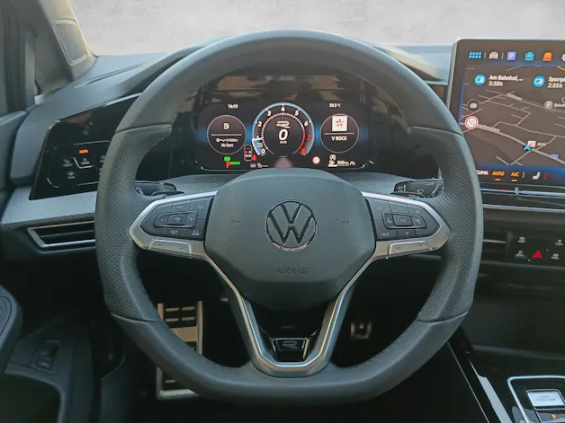 VW Golf VIII Variant 1.5 eTSI R-Line DSG*8-Fach Räder*AHK*