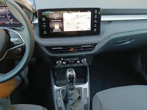 Škoda Fabia 1.0 TSI Selection Tour DSG*Navi*Climatronic*LED*Keyless*Kamera*Sitzheizung*