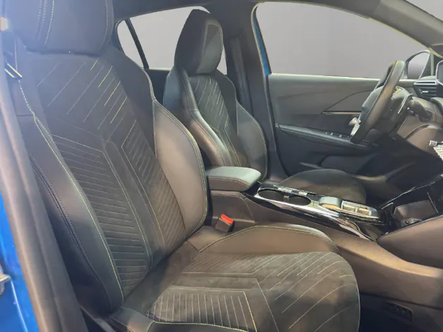 Peugeot 208 1.2 Hybrid 145 GT
