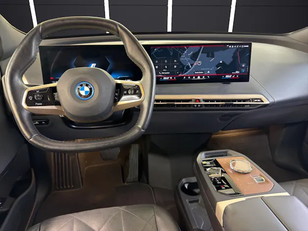 BMW iX M60