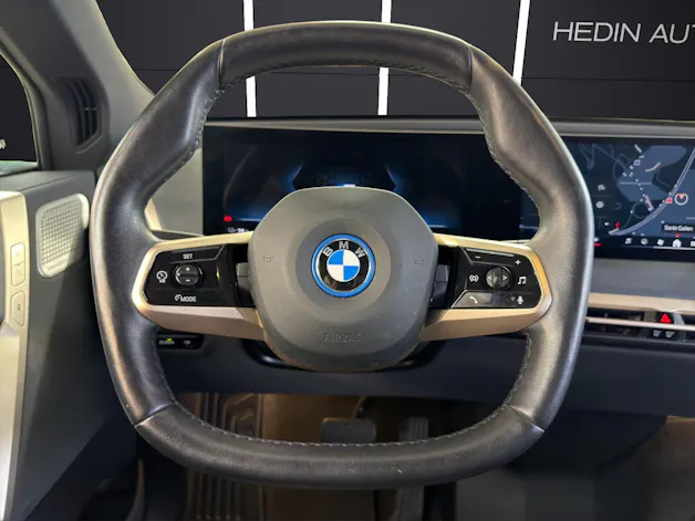 BMW iX M60