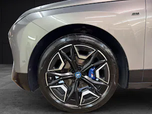 BMW iX M60