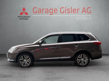 MITSUBISHI OUTLANDER 4