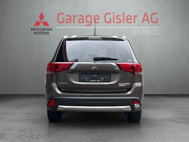 MITSUBISHI OUTLANDER 6