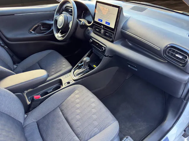 Toyota Yaris 1.5 VVT-i HSD Trend