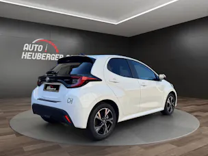 Toyota Yaris 1.5 VVT-i HSD Trend