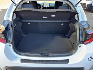 Toyota Yaris 1.5 VVT-i HSD Trend
