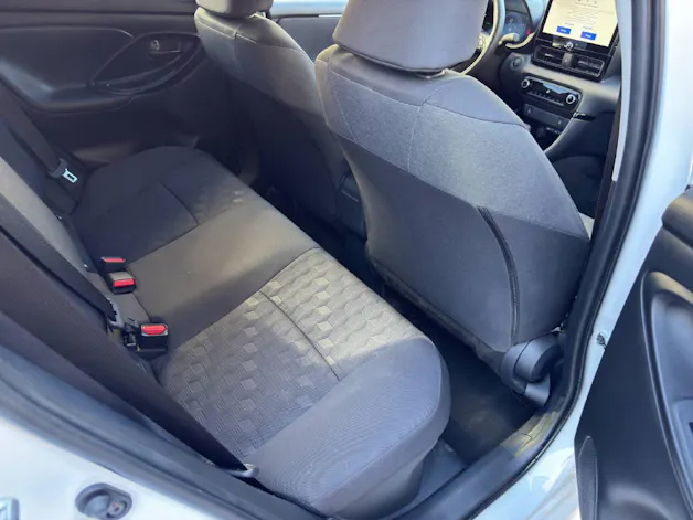 Toyota Yaris 1.5 VVT-i HSD Trend