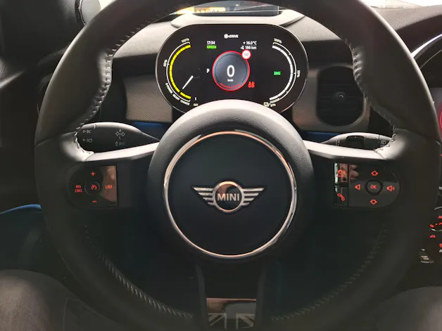 Mini F56 Cooper SE