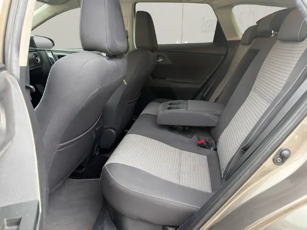 Toyota Auris Touring Sports 1.8 HSD T