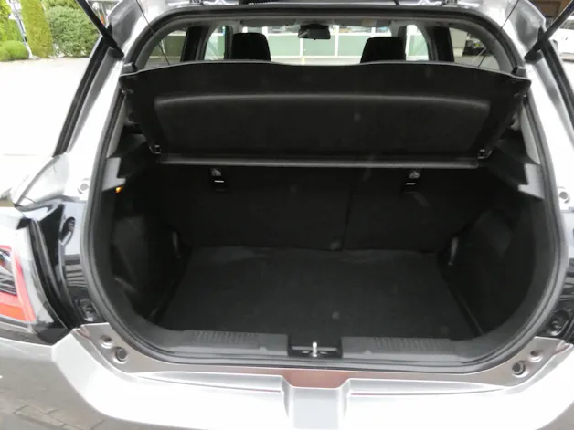 Suzuki Swift 1.2 Sakura Top Hybrid 4x4