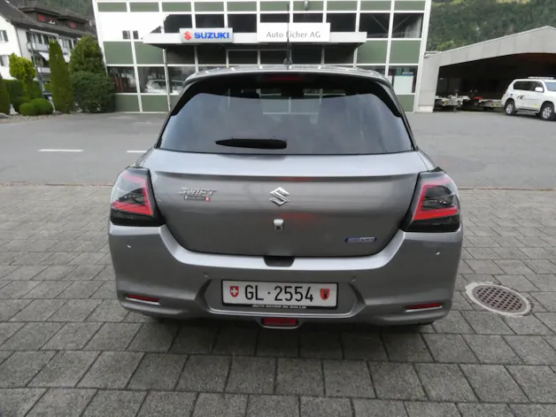 Suzuki Swift 1.2 Sakura Top Hybrid 4x4