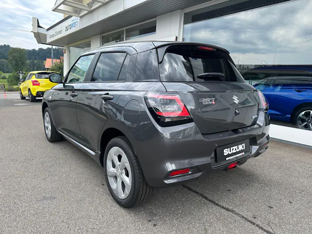 Suzuki Swift 1.2 Sakura Hybrid 4x4