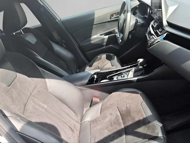 Toyota C-HR 2.0 VVTi HSD Move