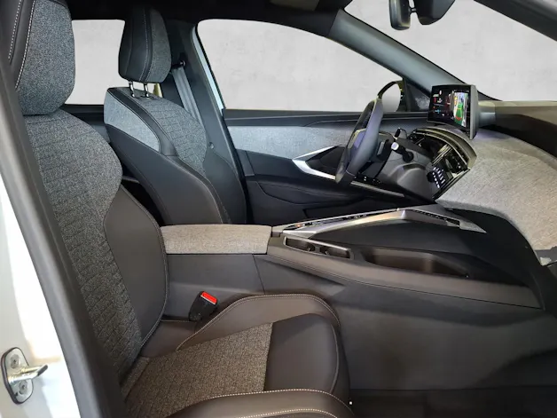 Peugeot 5008 e-Allure Premium AWD 73kWh