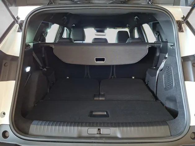 Peugeot 5008 e-Allure Premium AWD 73kWh