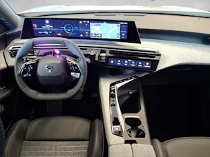 Peugeot 5008 e-Allure Premium AWD 73kWh