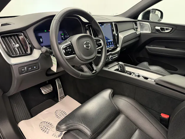 Volvo XC60 2.0 T8 TE R-Design eAWD