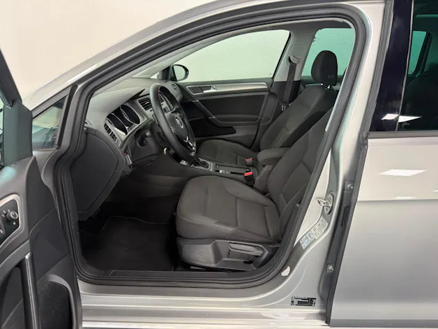 VW Golf VII Variant 1.6 TDI Trendline