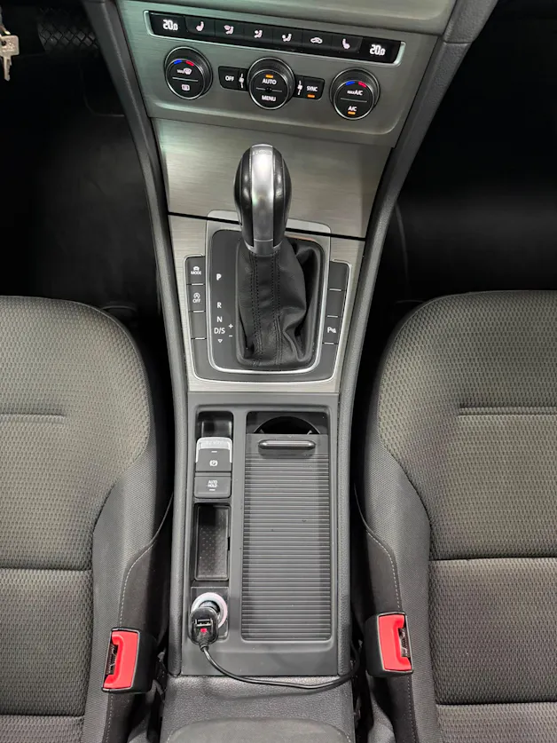VW Golf VII Variant 1.6 TDI Trendline