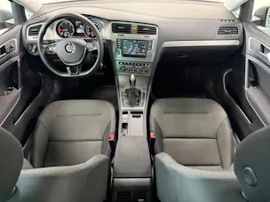 VW Golf VII Variant 1.6 TDI Trendline
