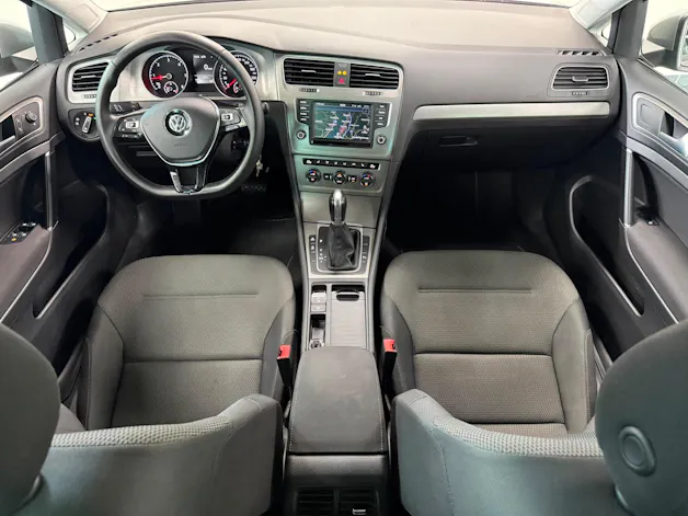 VW Golf VII Variant 1.6 TDI Trendline