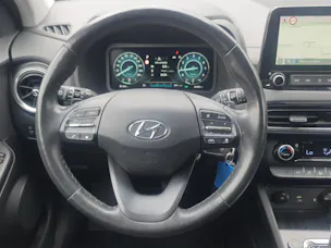 HYUNDAI Kona 1.6 T-GDi Amplia 4WD Auto.