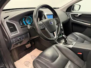 Volvo XC60 2.4 D5 Summum AWD