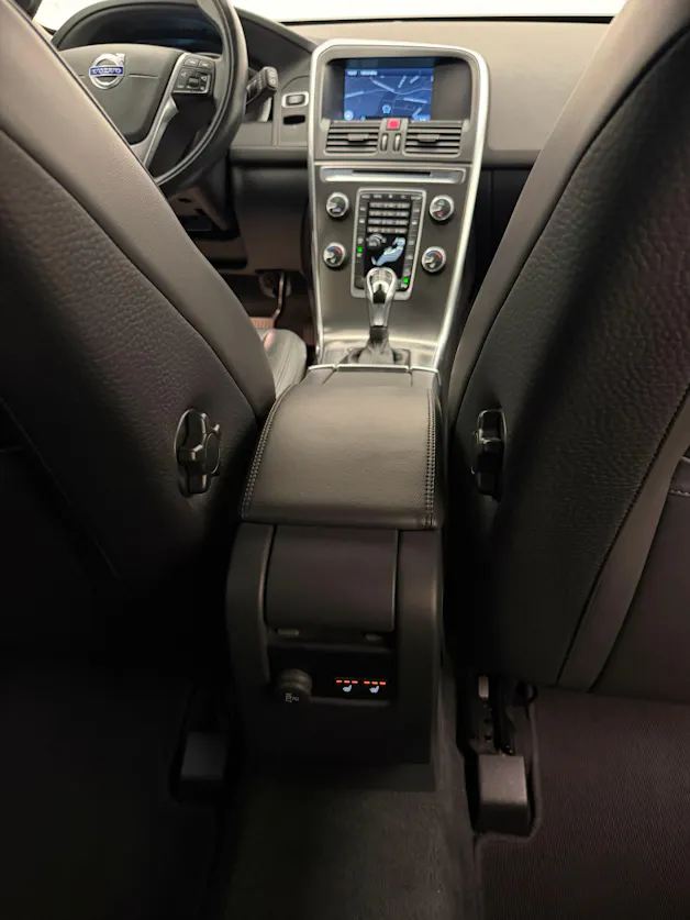 Volvo XC60 2.4 D5 Summum AWD