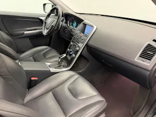 Volvo XC60 2.4 D5 Summum AWD