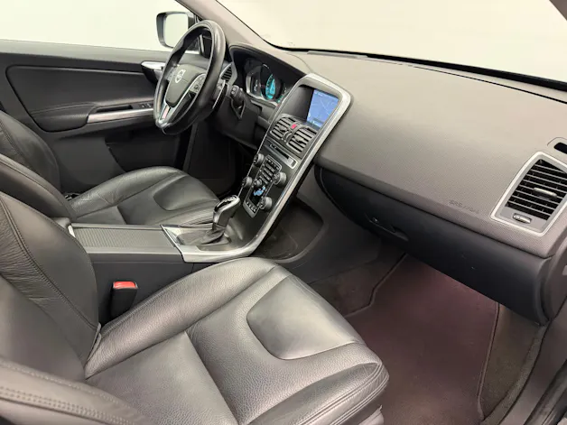 Volvo XC60 2.4 D5 Summum AWD
