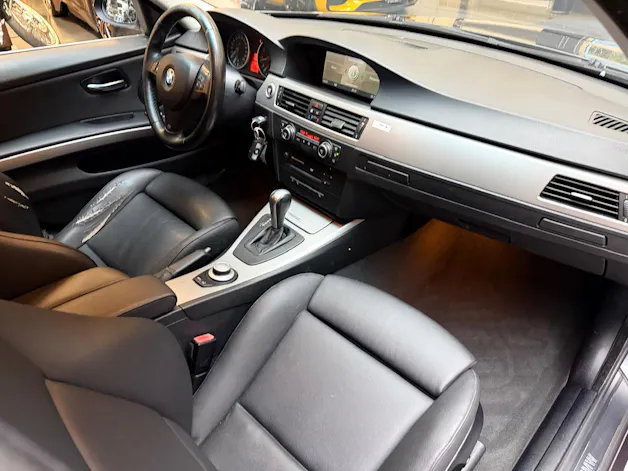 BMW 325i