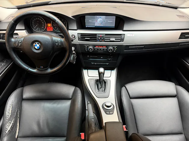 BMW 325i