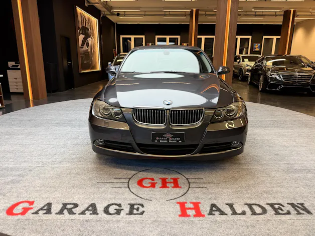 BMW 325i
