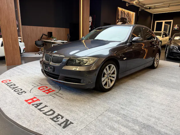 BMW 325i