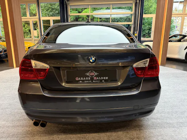 BMW 325i